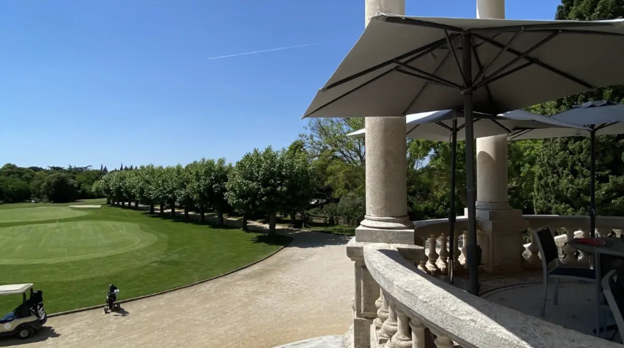 White Home Restaurant Golf de Campagne Nîmes